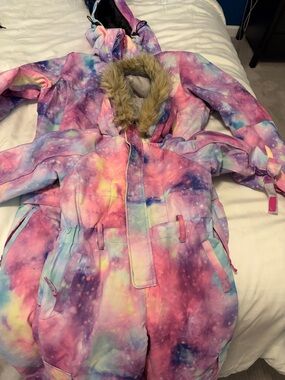 Amazon Women's Multicolor Galaxy Ski Jacket - Pink Purple Blue